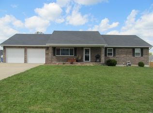 19731 Stallion Dr, Waynesville, MO 65583