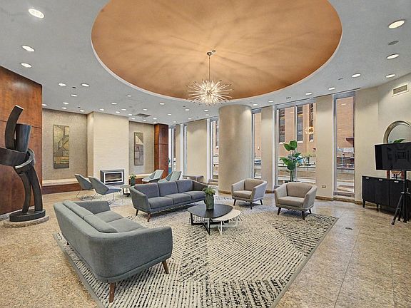 4th image of 222 N Columbus Dr APT 3805