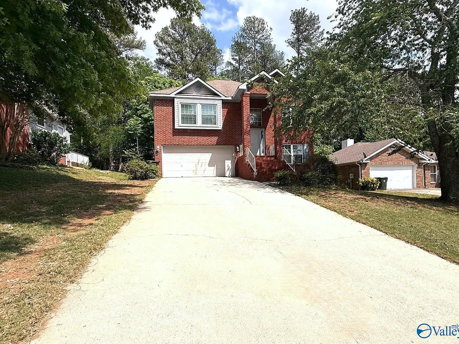3 bed, 2.5 bath, 2230 sqft, $1,950 — Photo 1
