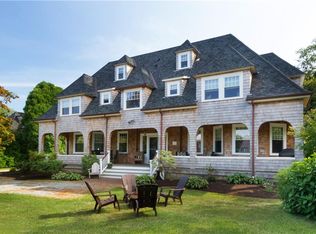 59 Woodward Ave, Narragansett, RI 02882