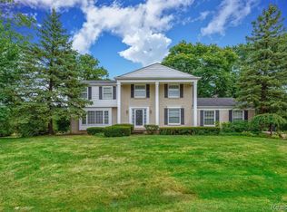 6643 Cottonwood Knl, West Bloomfield, MI