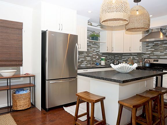 5th image of 519 35th St