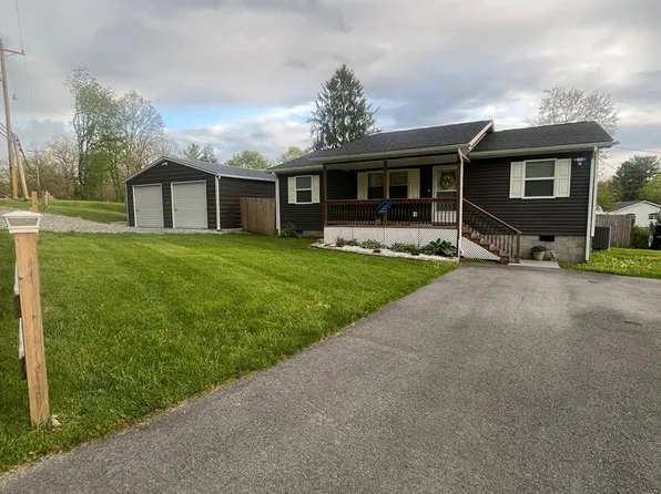 154 Old Grove Rd, Beckley, WV 25801