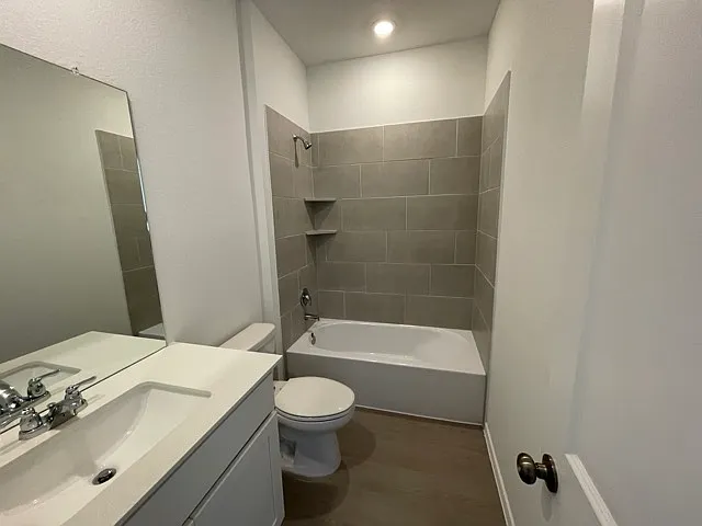 107 Bertram Oaks Dr — Photo 13