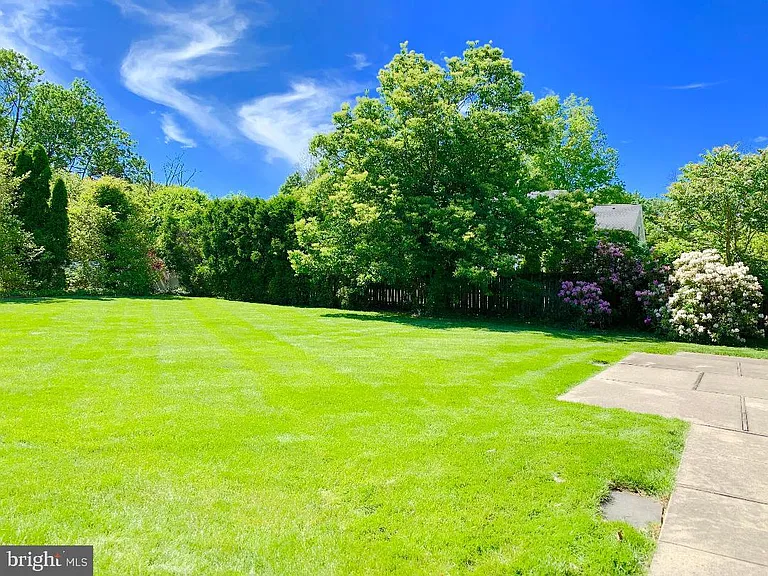 214 Valley Rd — Photo 23