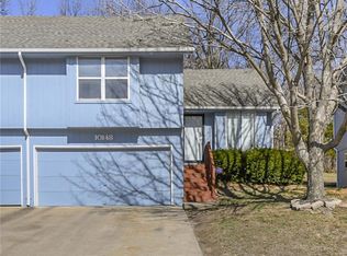 10148 Shearer Rd, Edwardsville, KS 66111