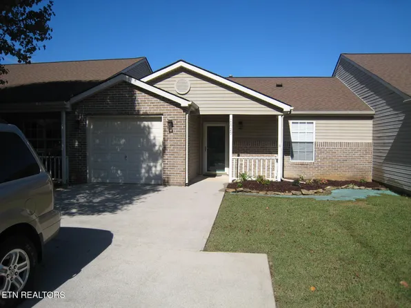 10029 Gate Post Way, Knoxville, TN 37931