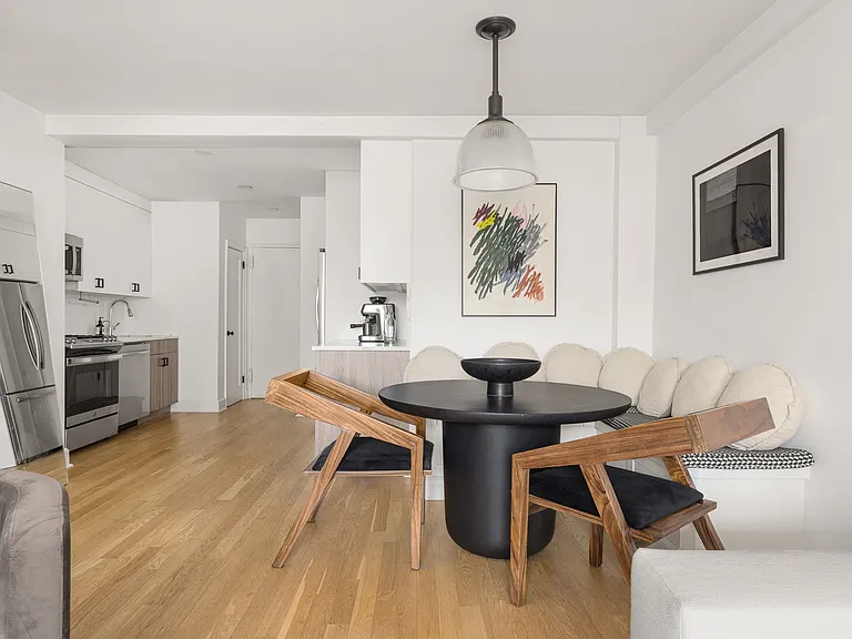 60 E 9th St #638 — Photo 6