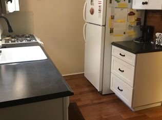 601 Poplar Ave, Williamstown, WV 26187