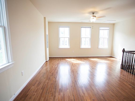 2nd image of 613 N 21st St #2