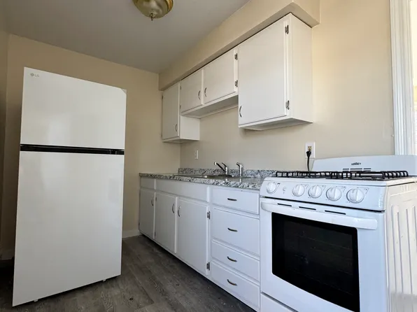 20 Arlington St #C, Nashua, NH 03060