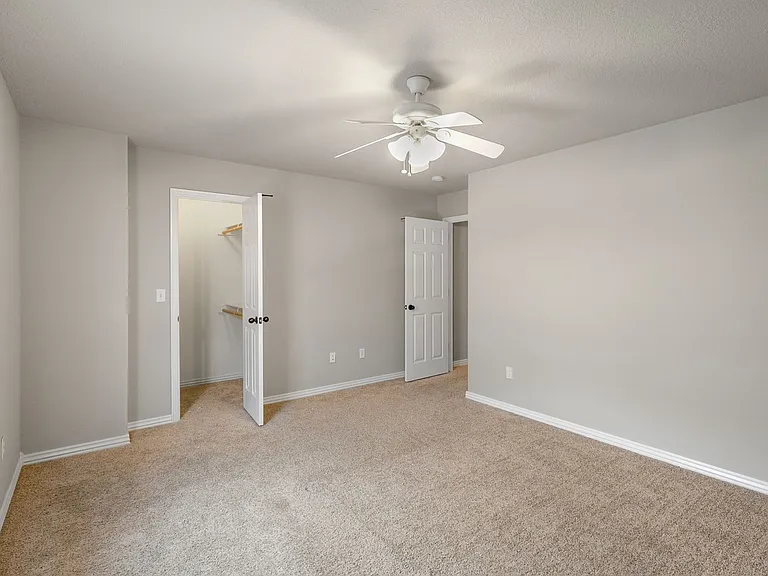703 W Garland St #A — Photo 14