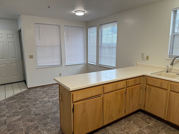 4th image of 2757 Elks Way