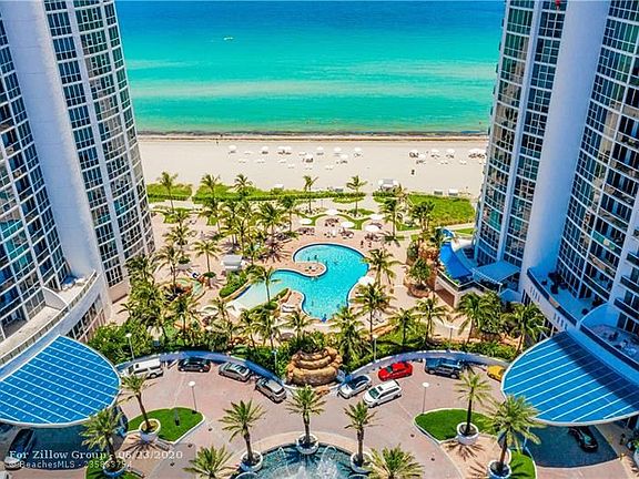 3rd image of 18101 Collins Ave APT 1604