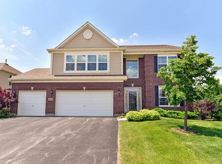 529 Regal Ln, Bolingbrook, IL 60490