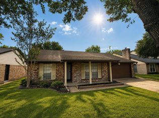 11915 Fallbrook Dr, Houston, TX 77065