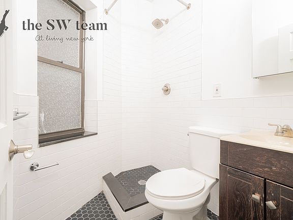 5th image of 438 E 13th St #5R