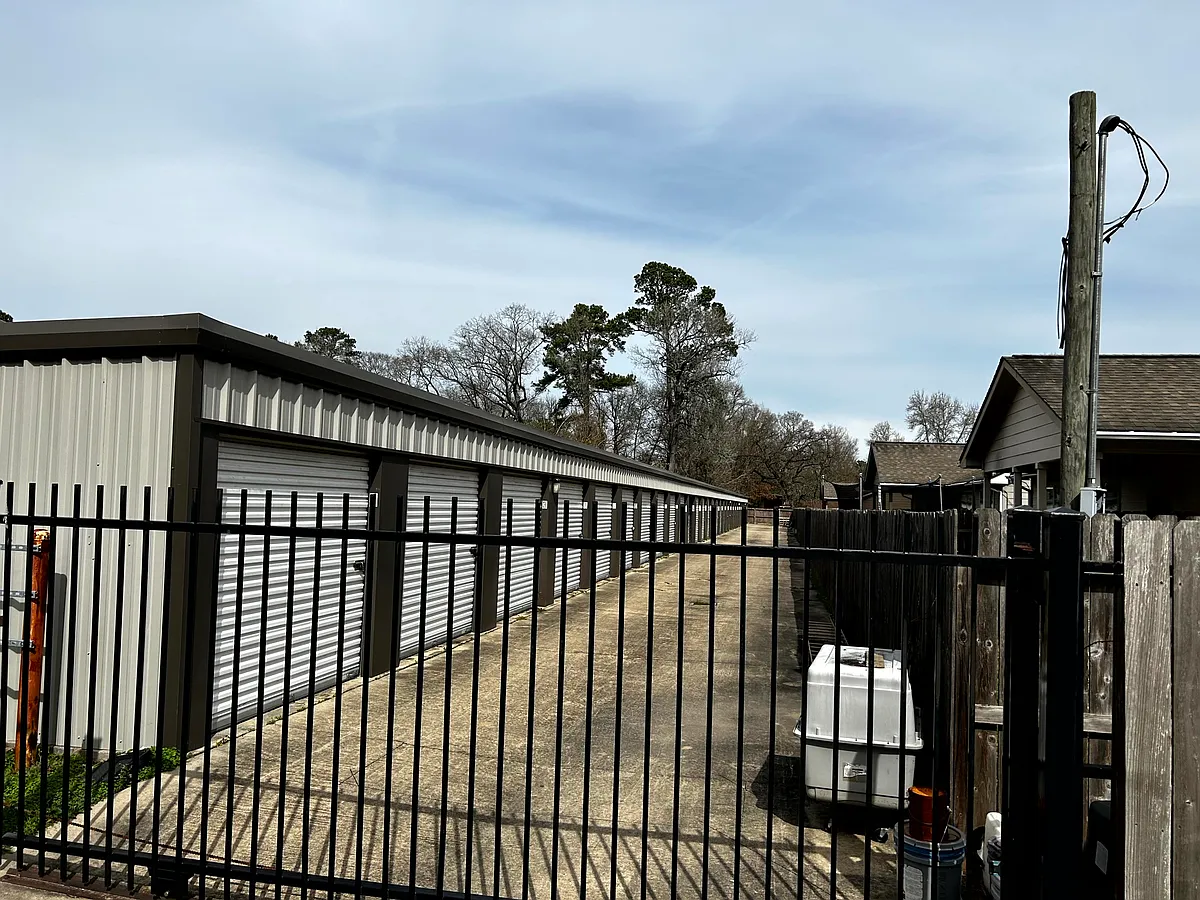 Building Photo - 21441 W Wallis Dr #A