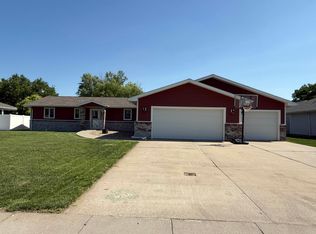 1402 Hackberry Rd, North Platte, NE 69101