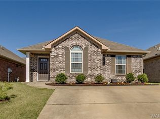 864 Cody Cir, Fultondale, AL 35068