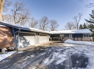 1525 Rivercrest Rd N, Lakeland, MN 55043