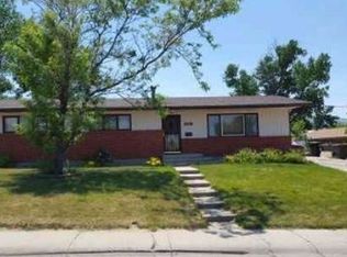 1801 Bellaire Dr, Casper, WY 82604