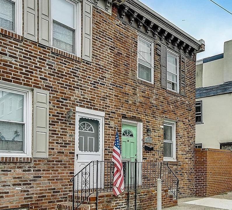 1st image of 1412 E Hewson St