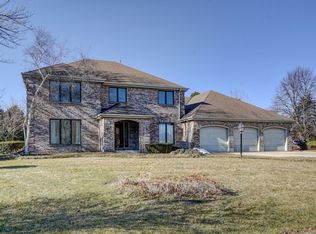 8 Ironwood Ct, Racine, WI 53402