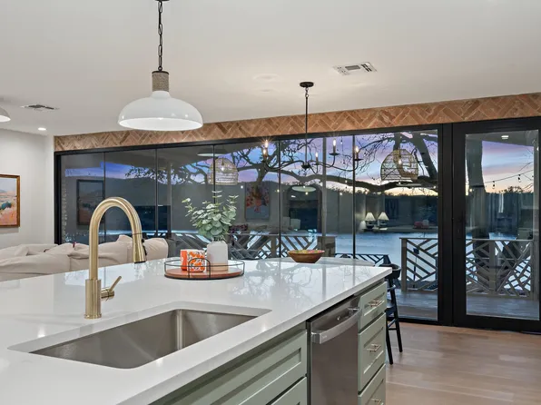 4808 River Oaks Drive, Kingsland, TX 78639