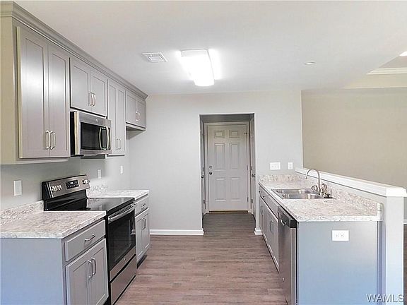3rd image of 9073 Cotton Fields Cir
