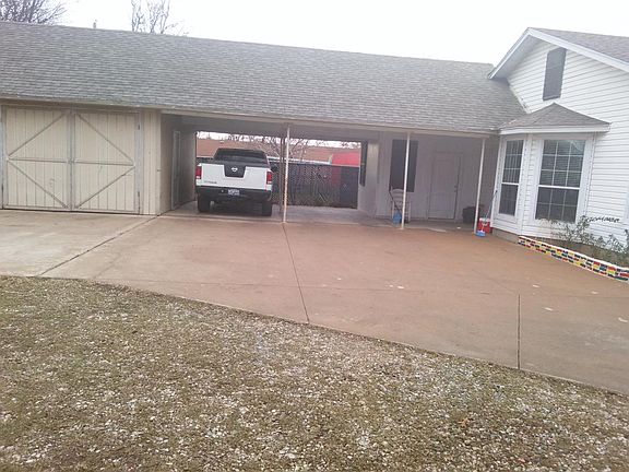 3rd image of 3729 James Ave