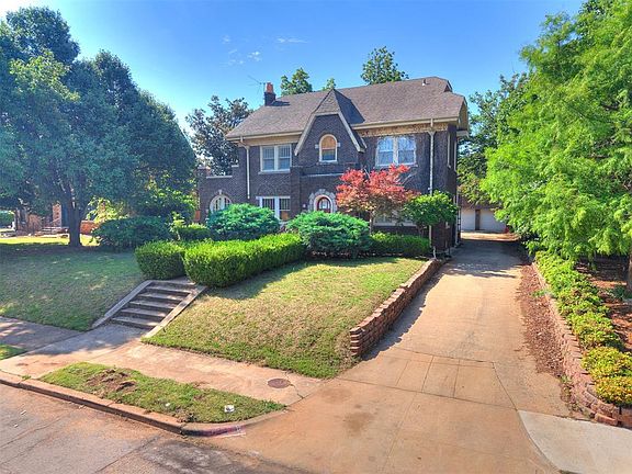 4th image of 624 NE 18th St