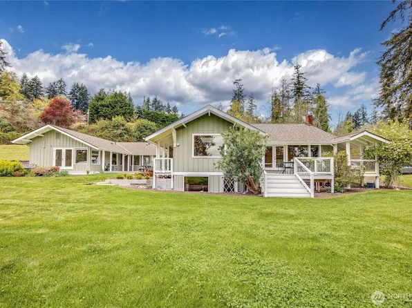 4185 Point White Drive NE, Bainbridge Island, WA 98110