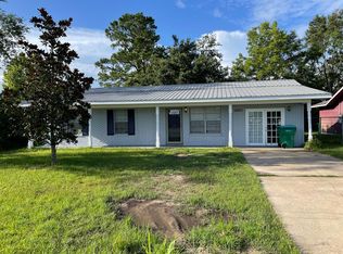 12271 Dedeaux Rd, Gulfport, MS 39503