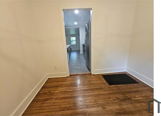 3 bed, 1140 sqft, $2,850 — Photo 2