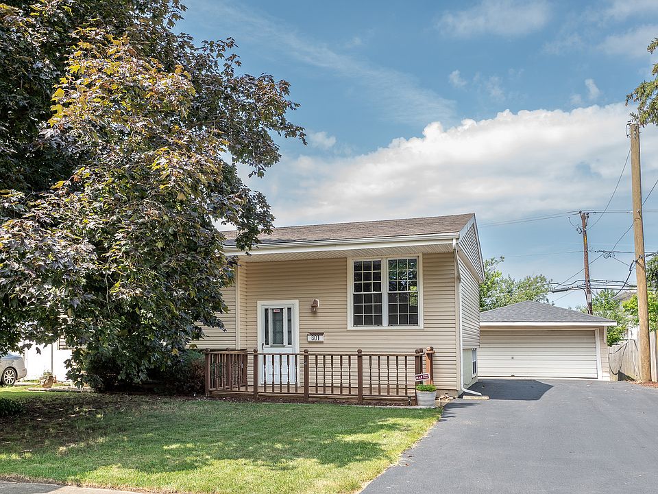 1st image of 301 Fairlane Dr