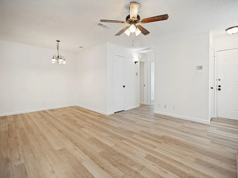 1200 Harwell Dr #1910 — Photo 2
