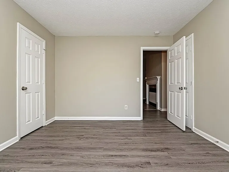172 Marsh Glen Dr — Photo 17