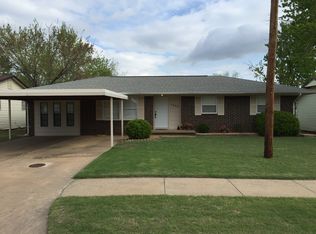 1405 Locust St, Perry, OK 73077