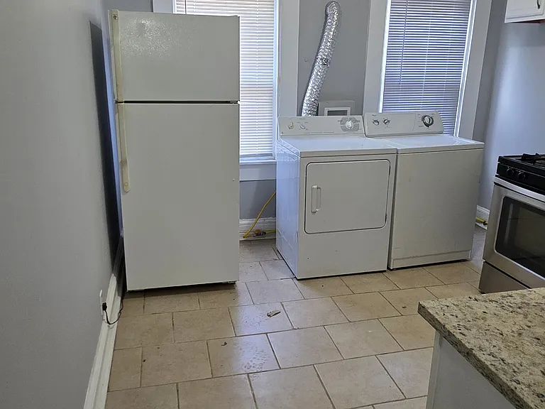 716 Dolphin St #3 — Photo 9