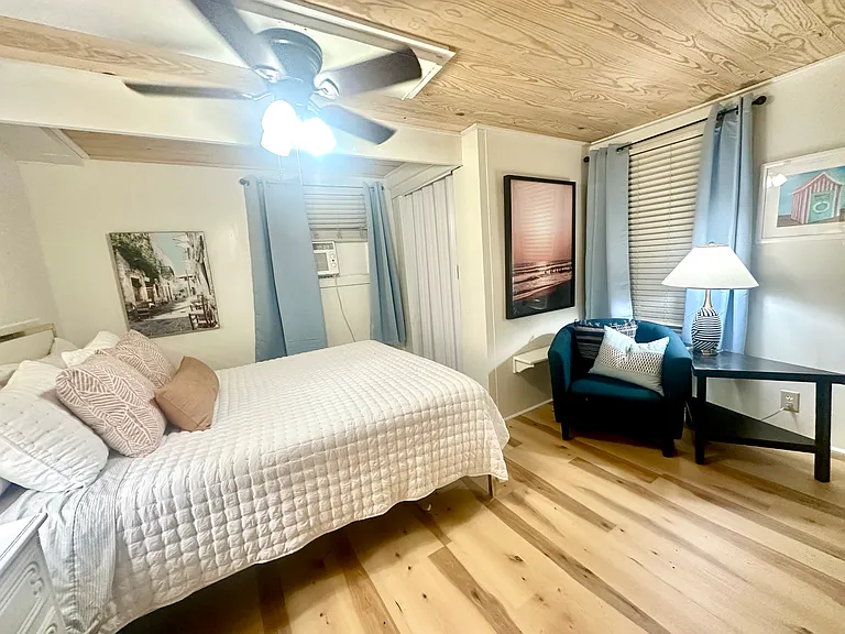 879 S Eugene St #5 — Photo 9