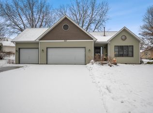 4457 River Bend Pl, Savage, MN 55378