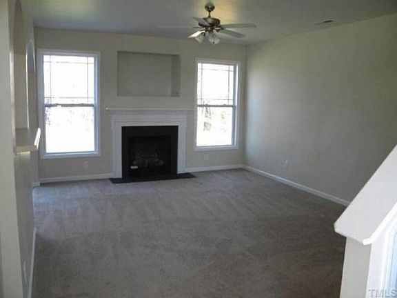 Living Room with FP & CF