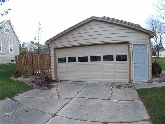 close up garage