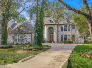 48 Sunlit Forest Dr, Spring, TX 77381