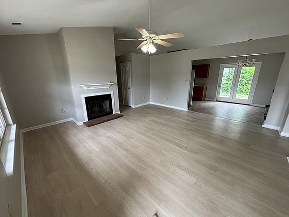 2nd image of 513 Kevin Dr
