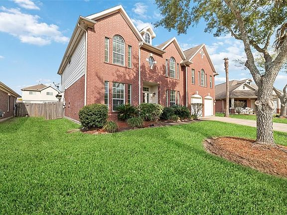 2nd image of 3906 Camelia Glen Ln
