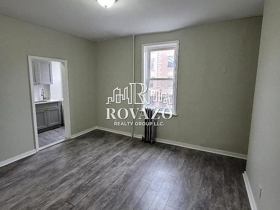 5th image of 233 Littleton Ave #A7