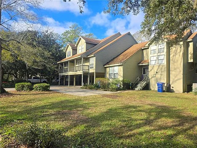 78 Chamale Cv — Photo 2