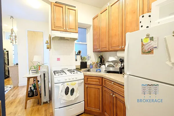 Rented by Corcoran | media 10